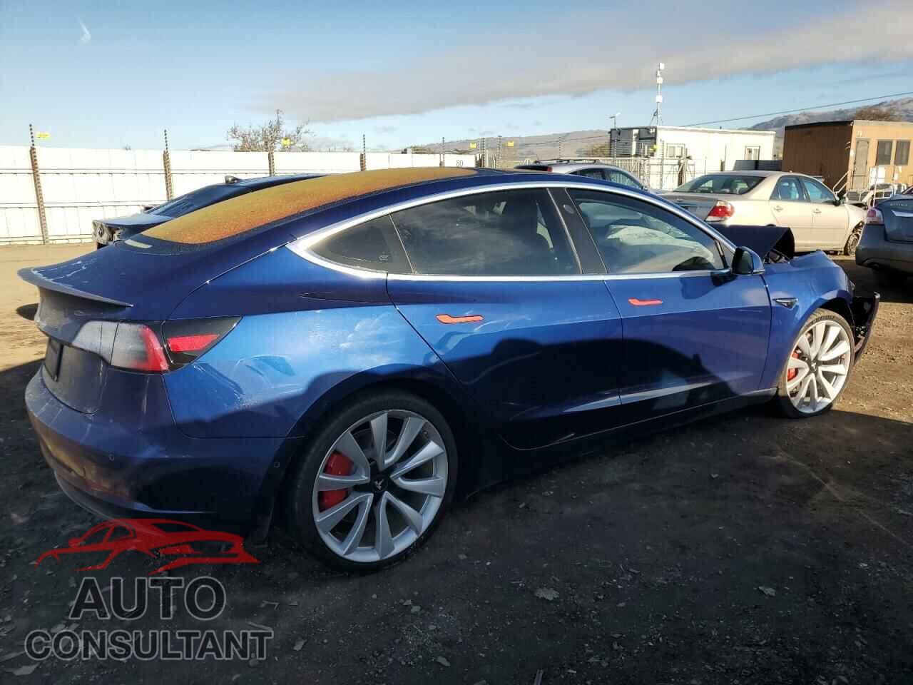 TESLA MODEL 3 2018 - 5YJ3E1EB8JF180068