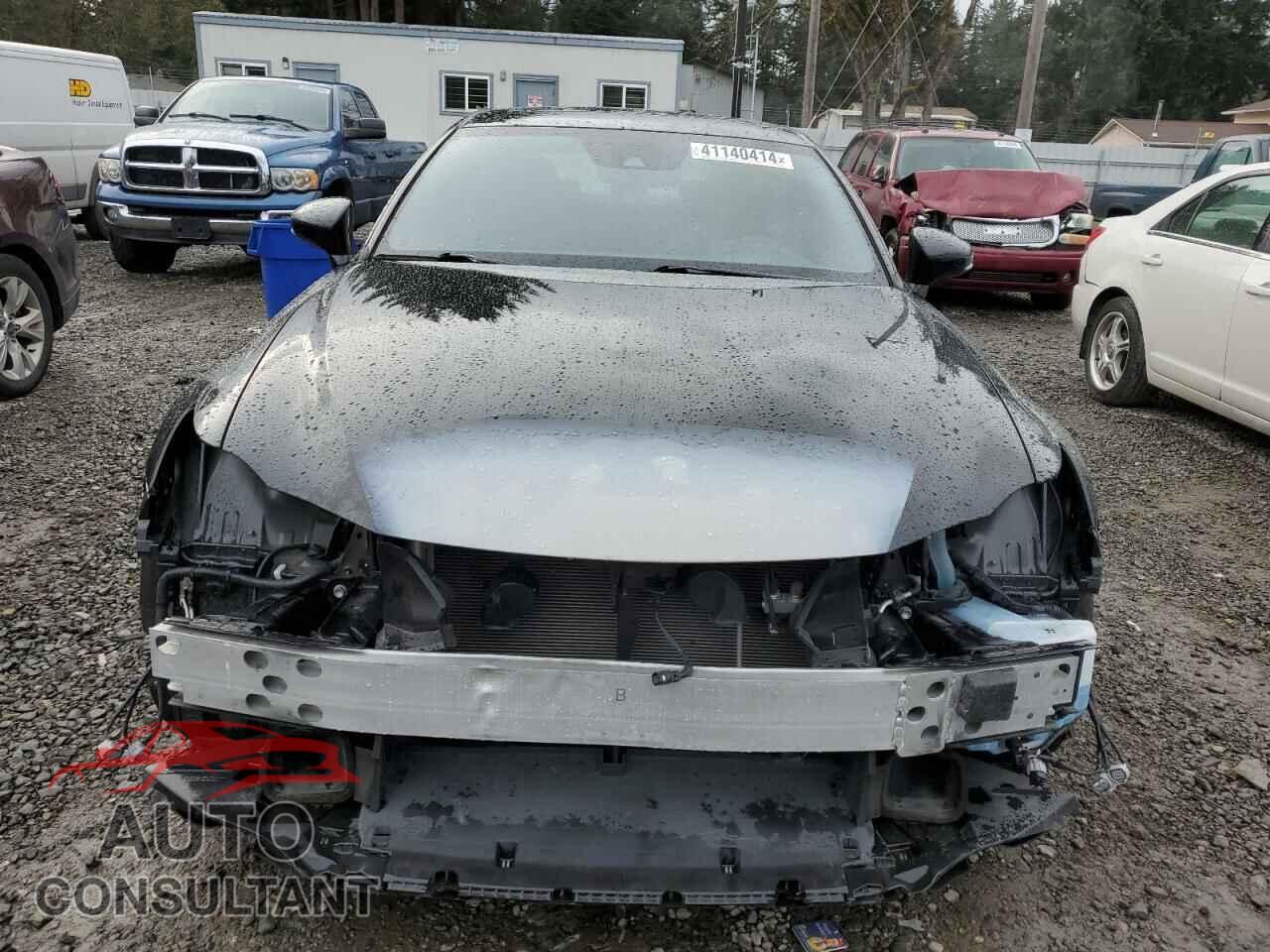 LEXUS IS 2019 - JTHC81D2XK5034829
