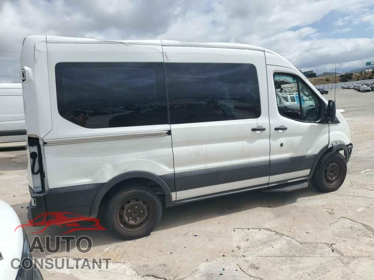 FORD TRANSIT 2019 - 1FTYE1CM1KKA19057