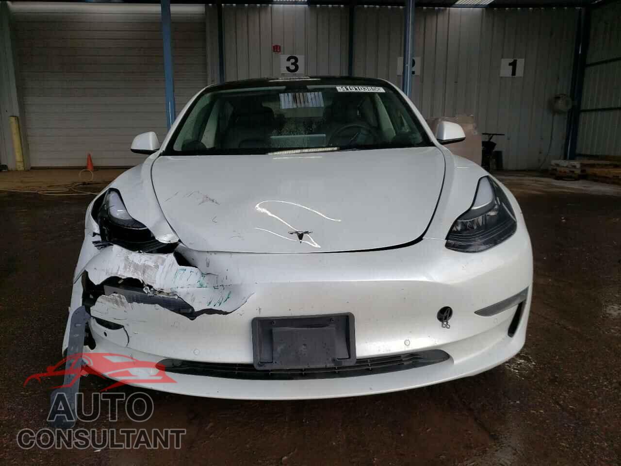 TESLA MODEL 3 2022 - 5YJ3E1EA0NF370184