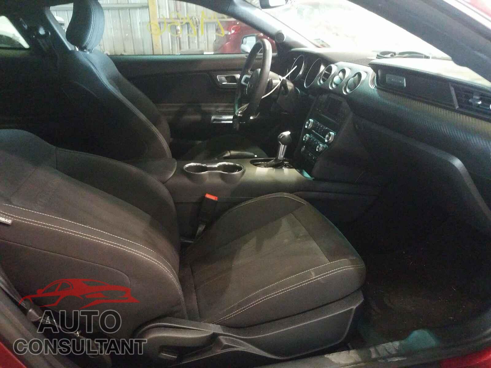 FORD MUSTANG 2019 - 1FA6P8TH7K5111579