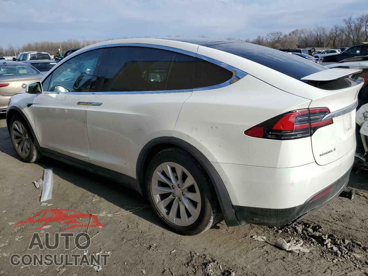 TESLA MODEL X 2017 - 5YJXCAE20HF068009