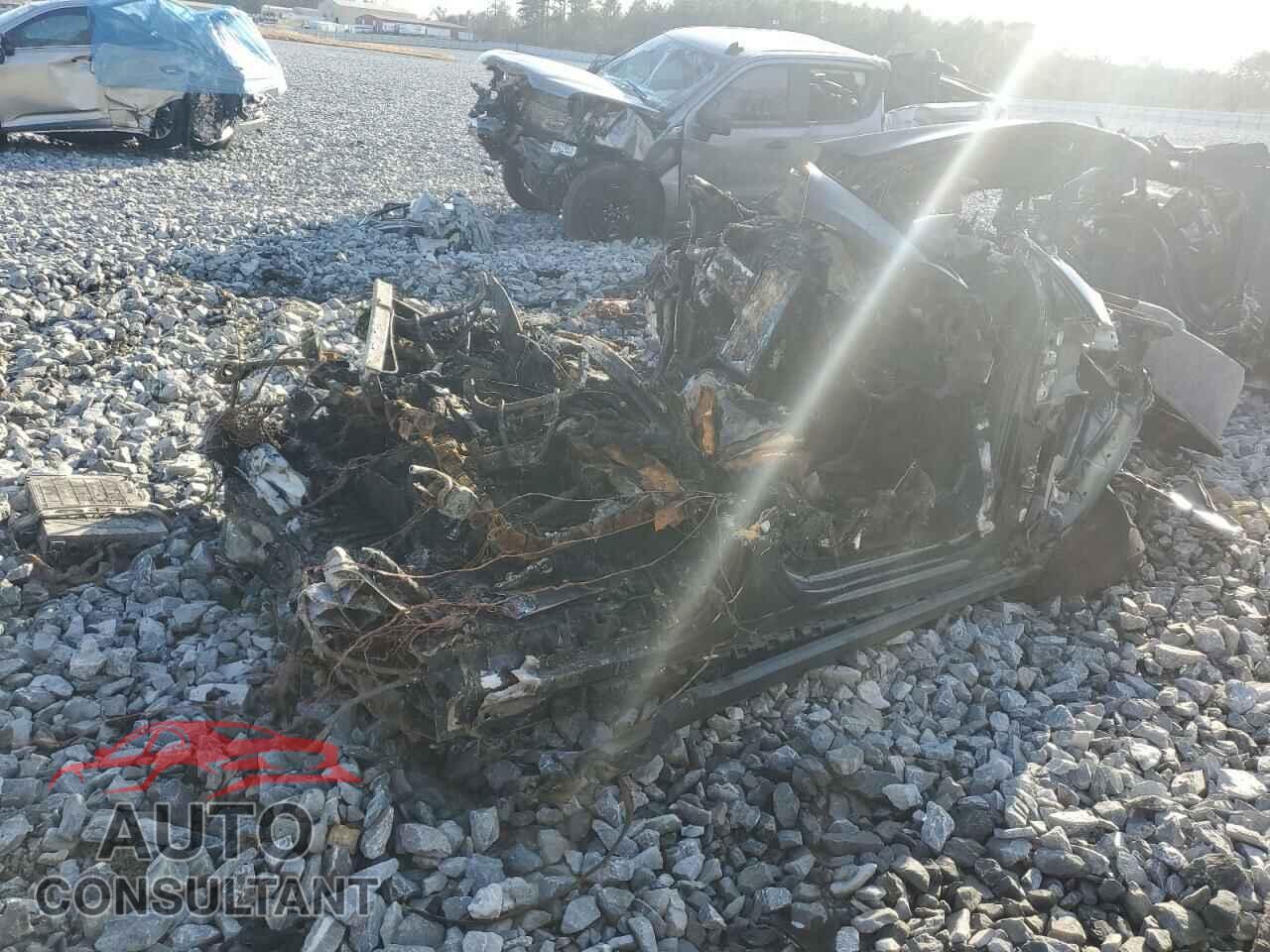 TESLA MODEL X 2016 - 5YJXCAE24GF005669
