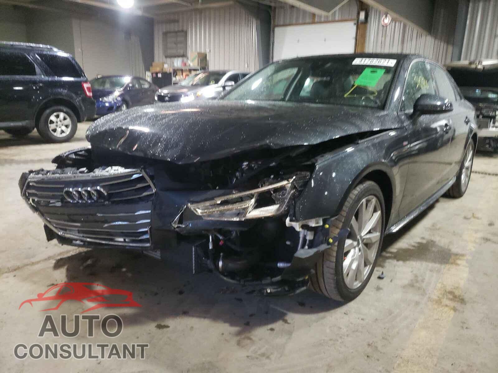 AUDI A4 2018 - WAUDNAF4XJA040615