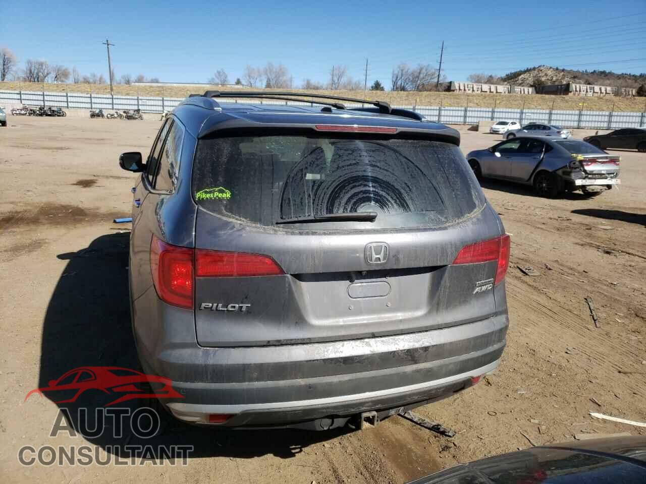 HONDA PILOT 2017 - 5FNYF6H99HB042879