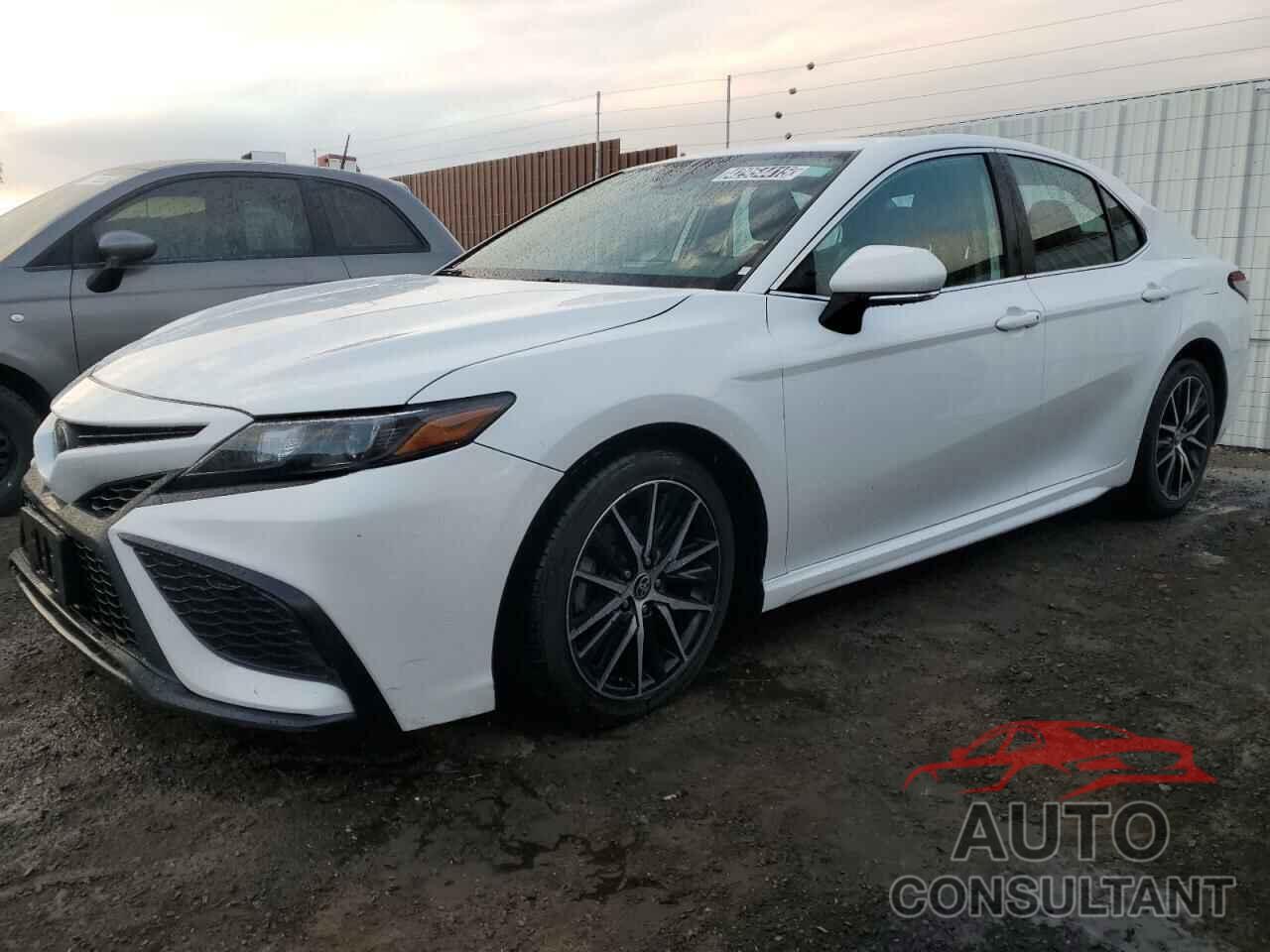 TOYOTA CAMRY 2022 - 4T1G11AK0NU674677