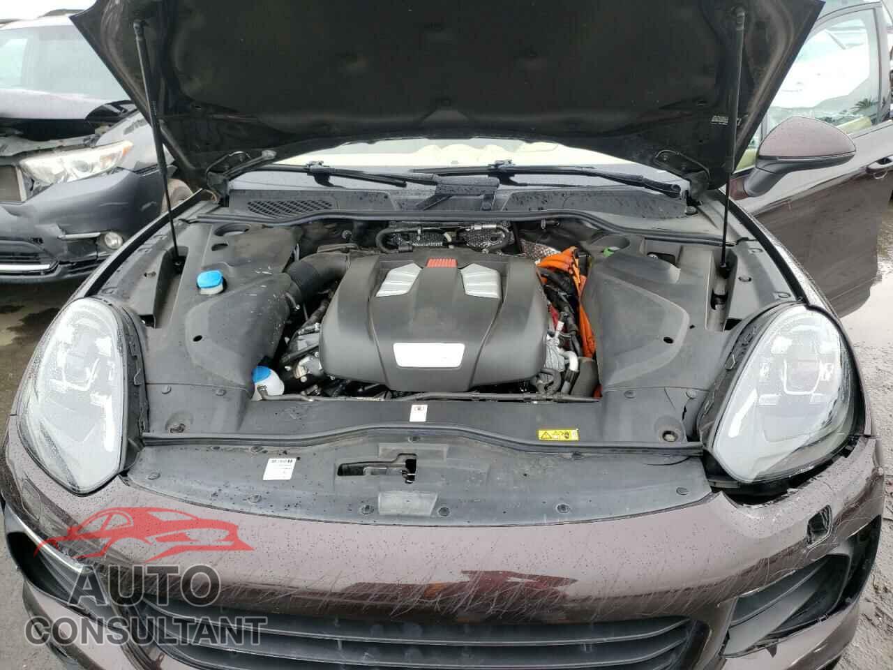 PORSCHE CAYENNE 2017 - WP1AE2A26HLA71472