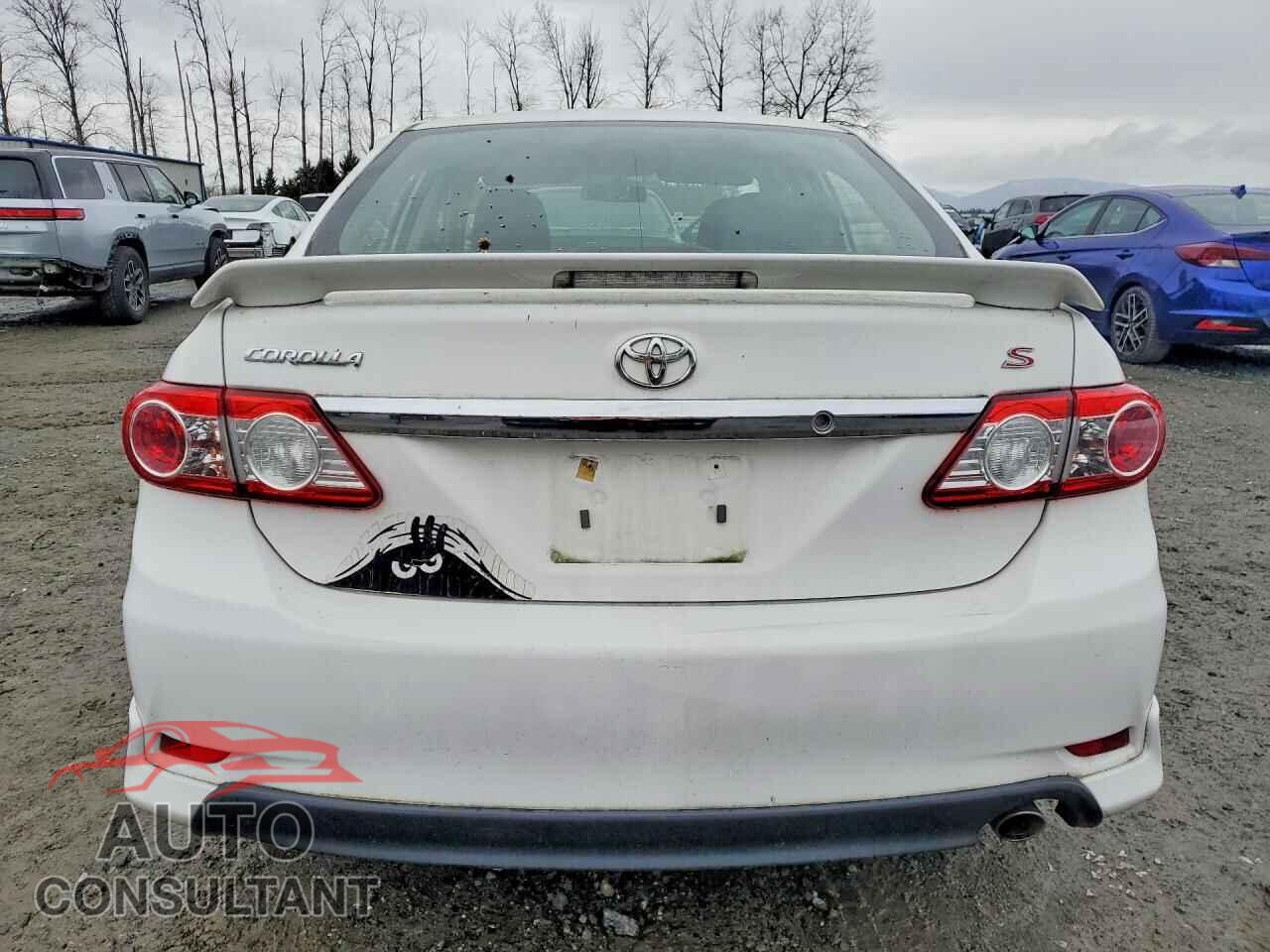 TOYOTA COROLLA 2013 - 2T1BU4EE2DC928509