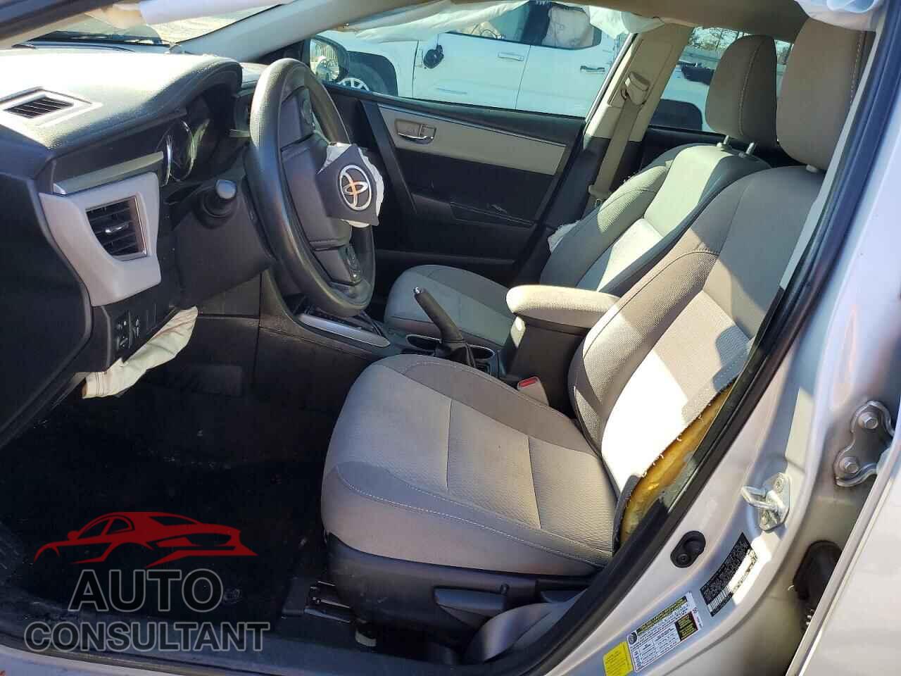 TOYOTA COROLLA 2015 - 2T1BURHE4FC273684