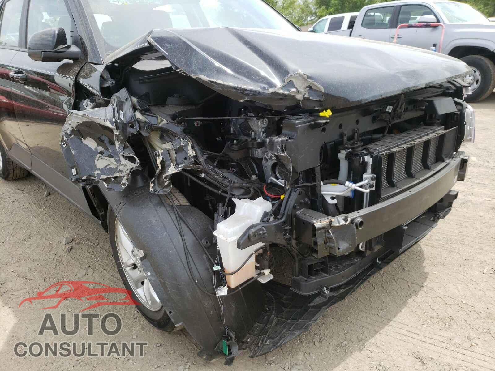HYUNDAI VENUE 2020 - KMHRC8A33LU047571
