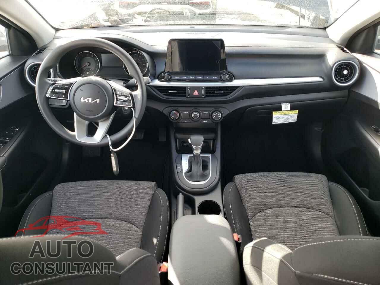 KIA FORTE 2024 - 3KPF24AD7RE819976