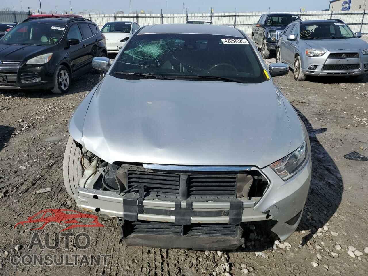 FORD TAURUS 2018 - 1FAHP2F83JG132773