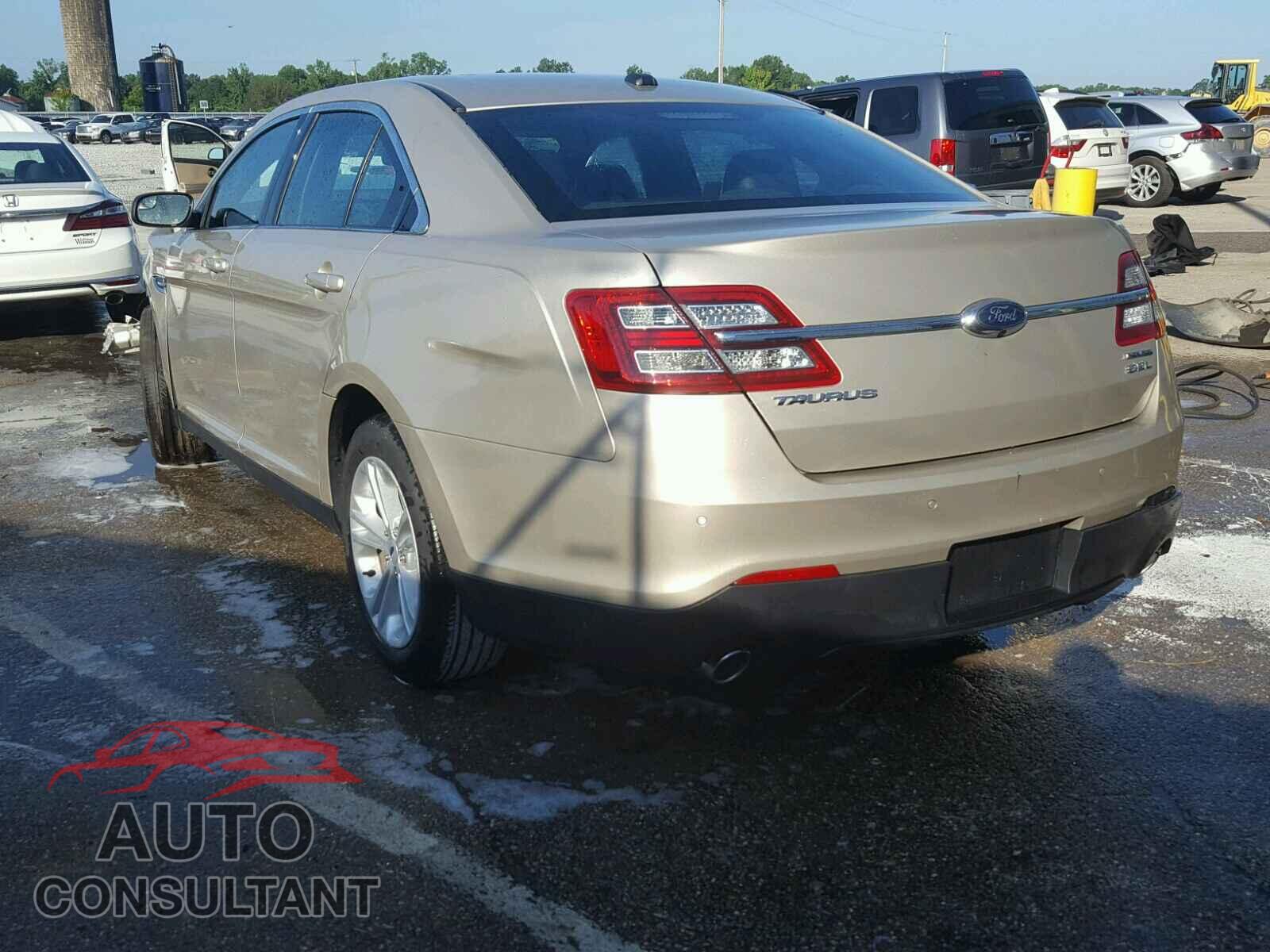 FORD TAURUS 2017 - 1FAHP2E88HG119772