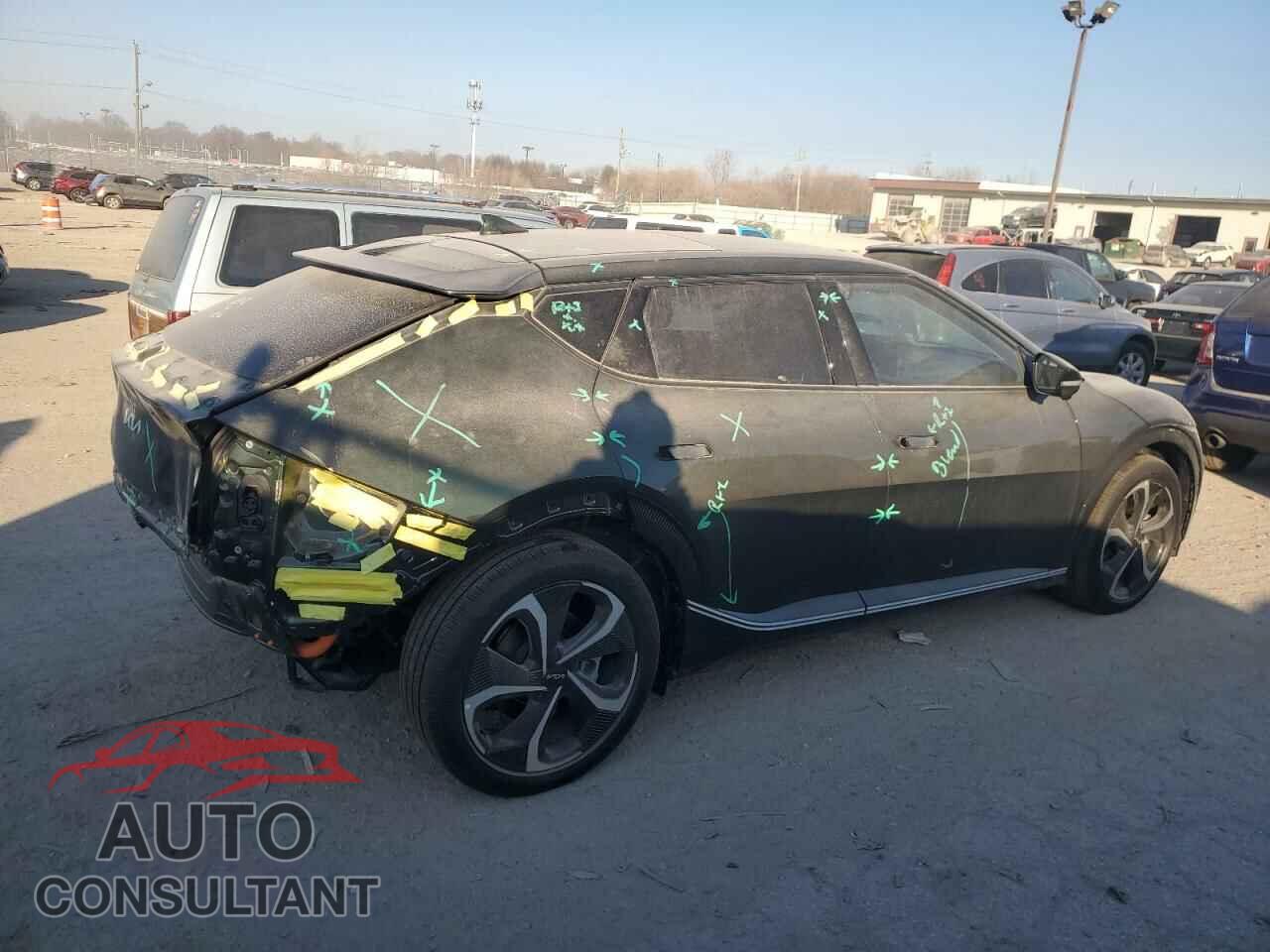 KIA EV6 LIGHT 2023 - KNDC3DLC8P5151442