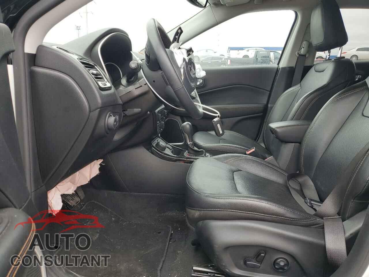 JEEP COMPASS 2019 - 3C4NJDCB4KT761353