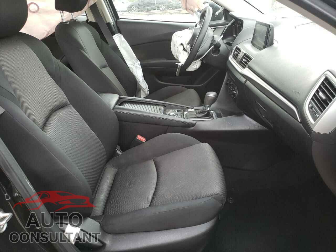 MAZDA 3 2017 - 3MZBN1U74HM135852