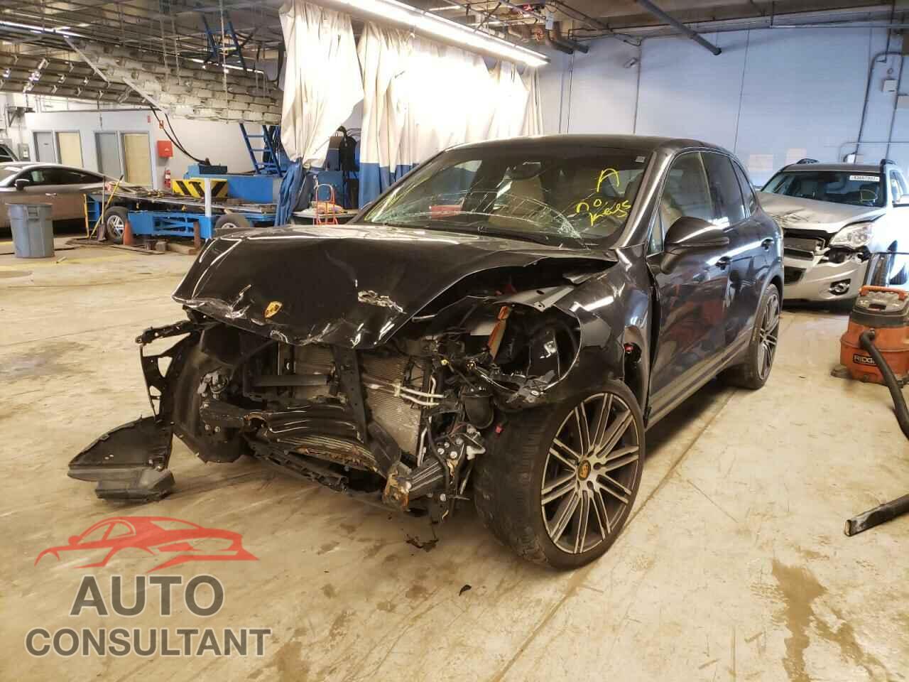 PORSCHE CAYENNE 2016 - WP1AA2A29GLA04598