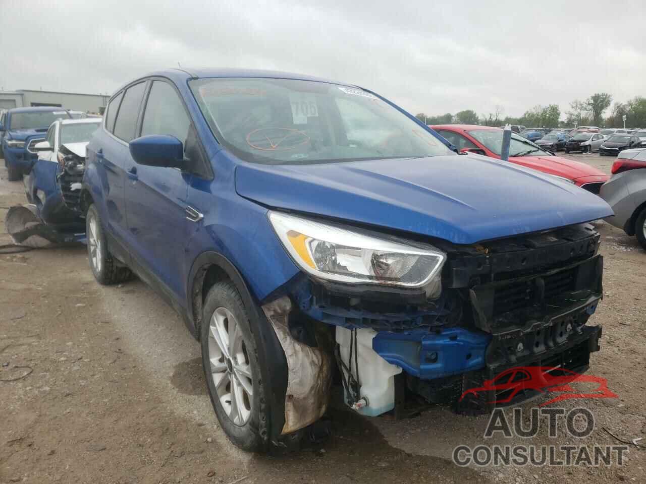 FORD ESCAPE 2017 - 1FMCU9G93HUB43454