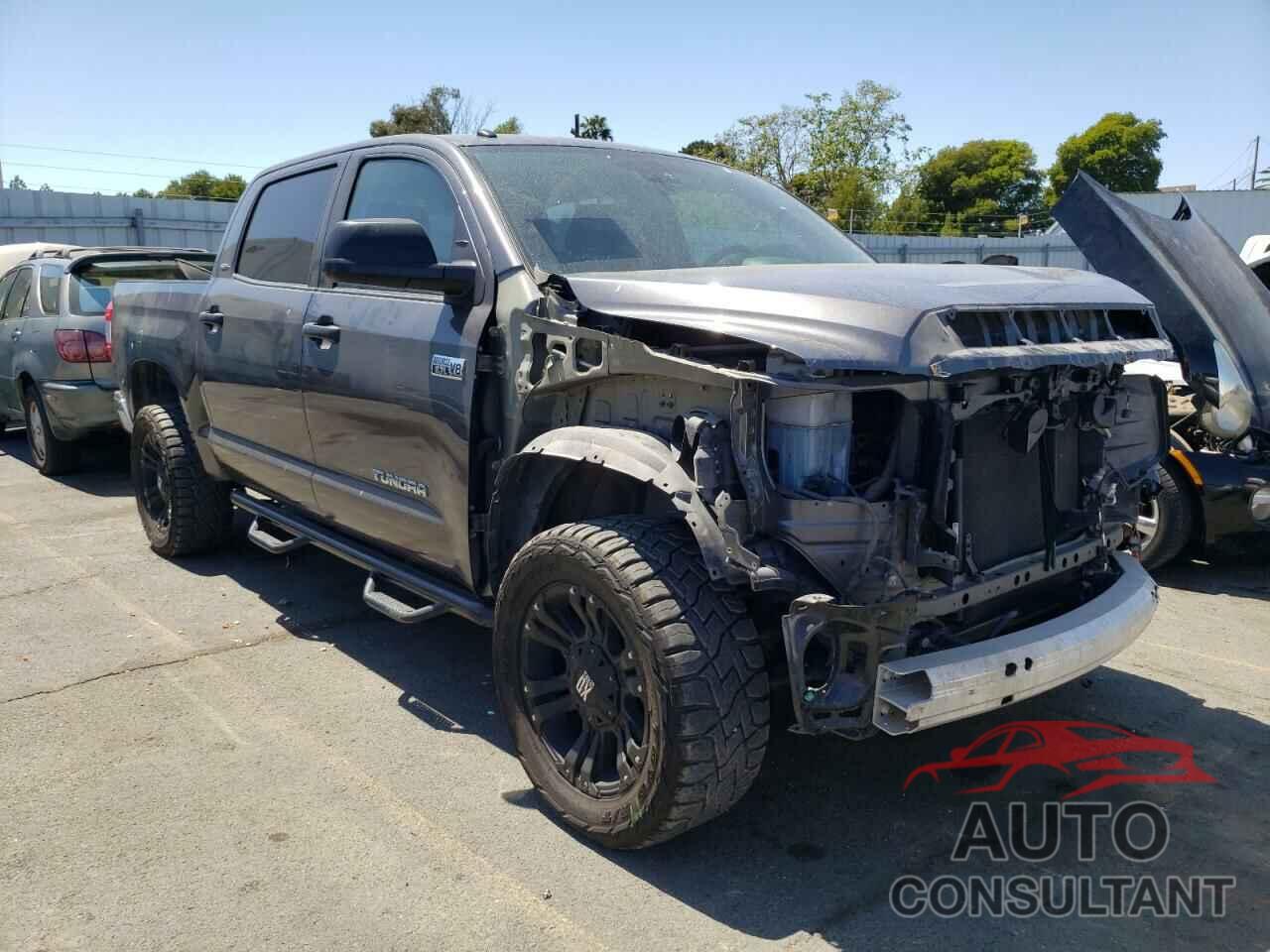 TOYOTA TUNDRA 2019 - 5TFEY5F12KX245663