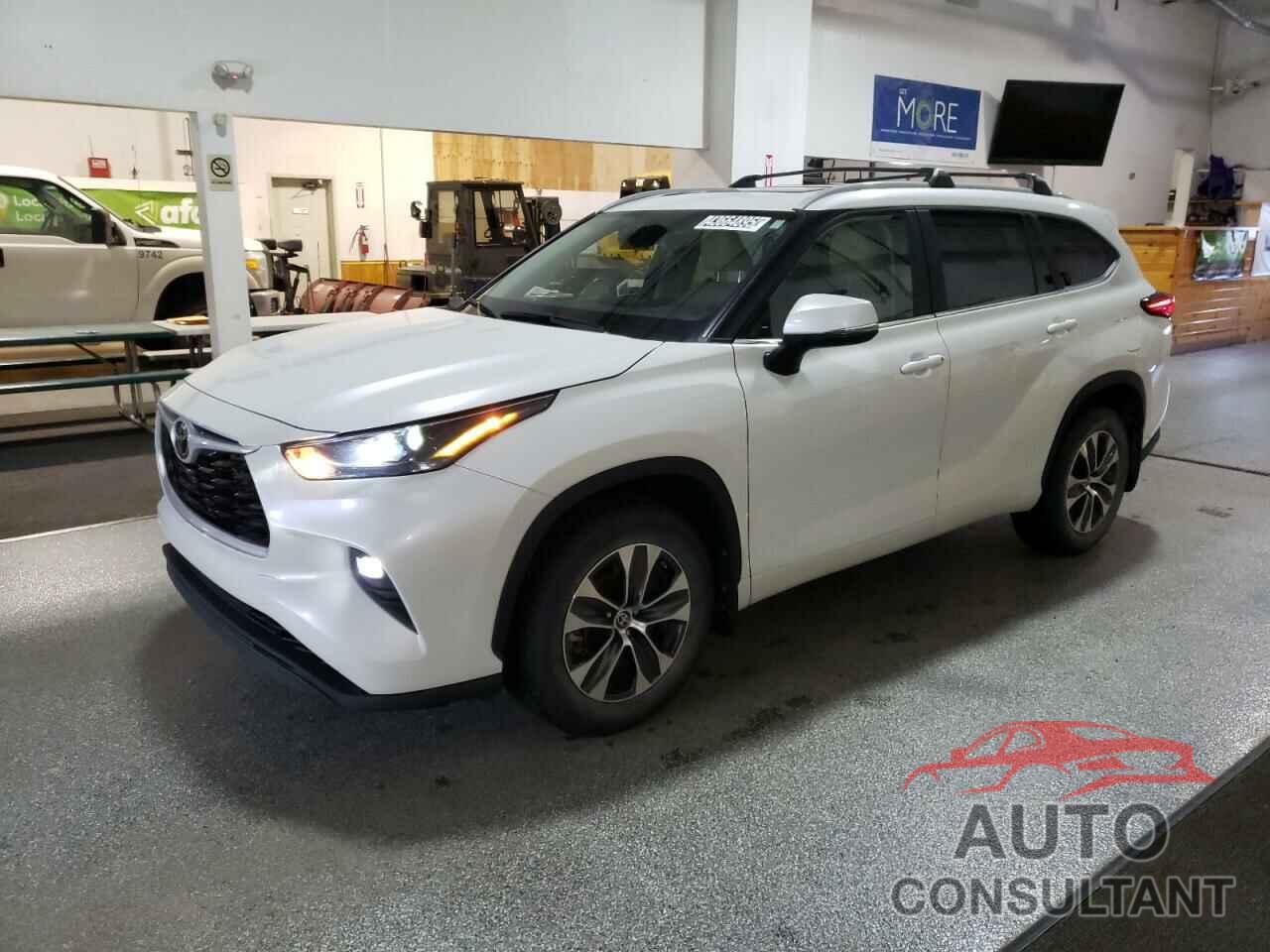 TOYOTA HIGHLANDER 2023 - 5TDKDRAH6PS012571