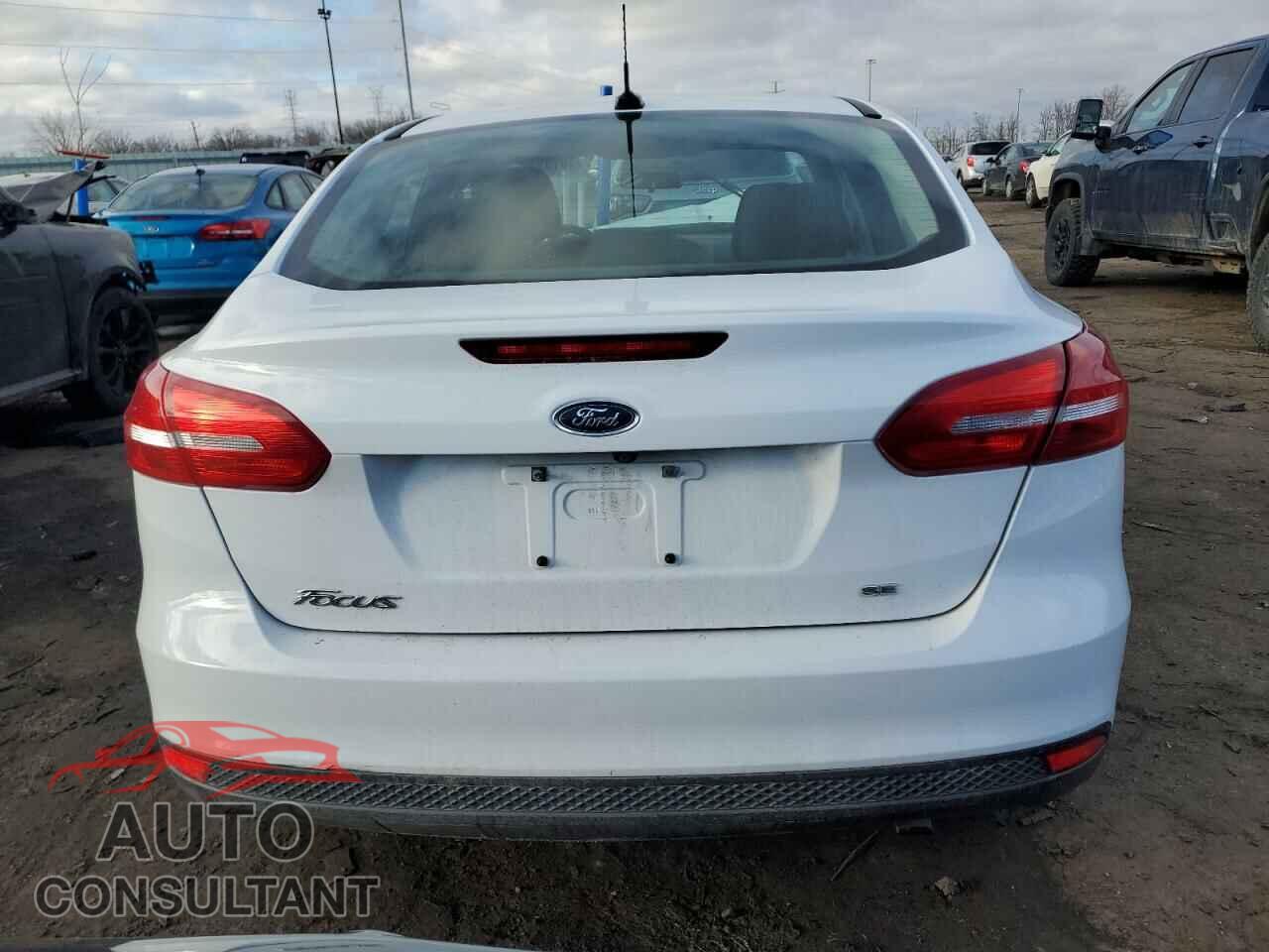 FORD FOCUS 2016 - 1FADP3F25GL348978