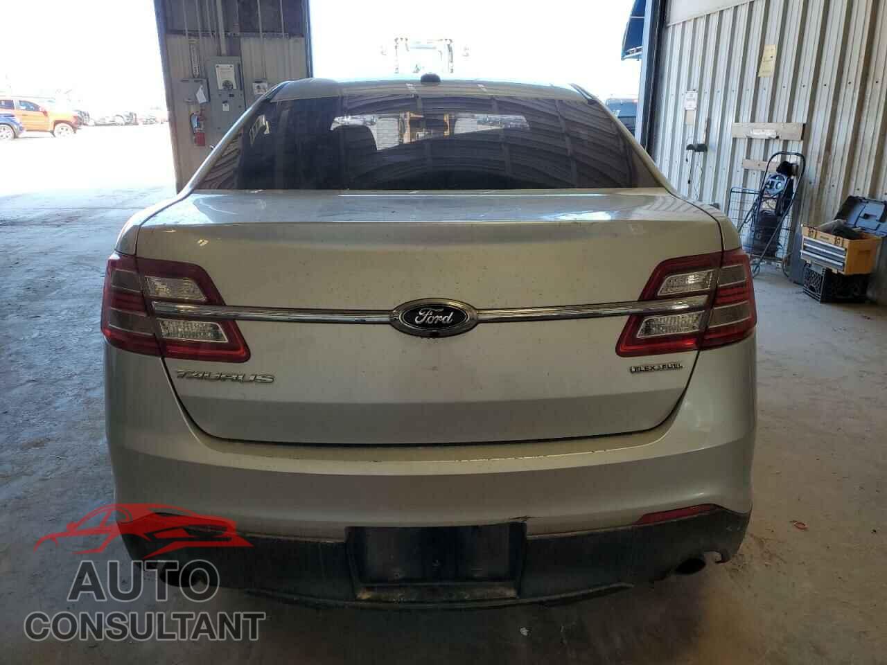 FORD TAURUS 2016 - 1FAHP2D89GG105301