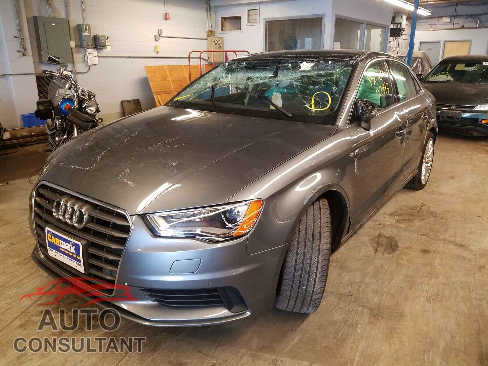 AUDI A3 2015 - WAUEFGFF8F1069043