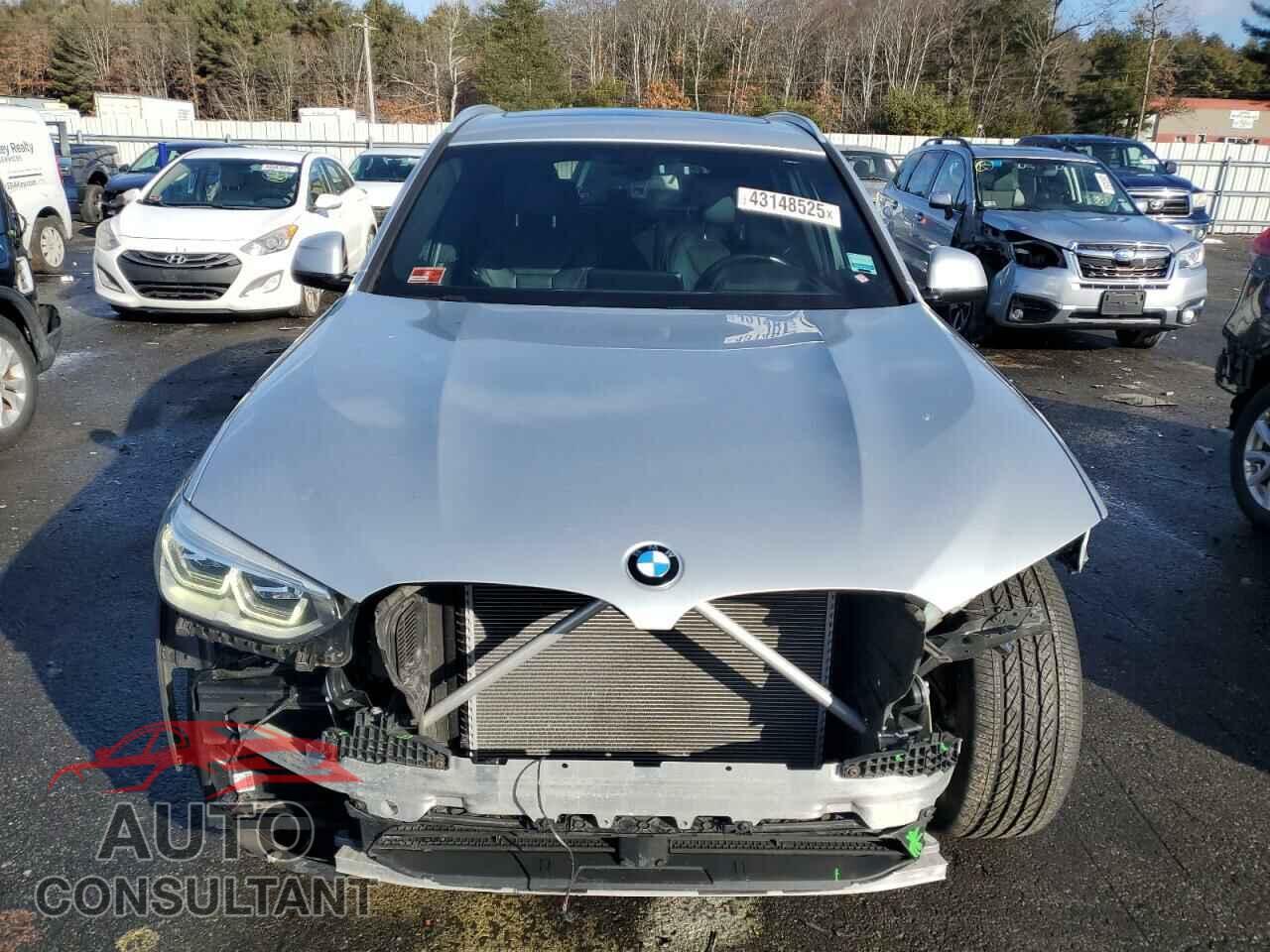 BMW X3 2018 - 5UXTR9C52JLD70477