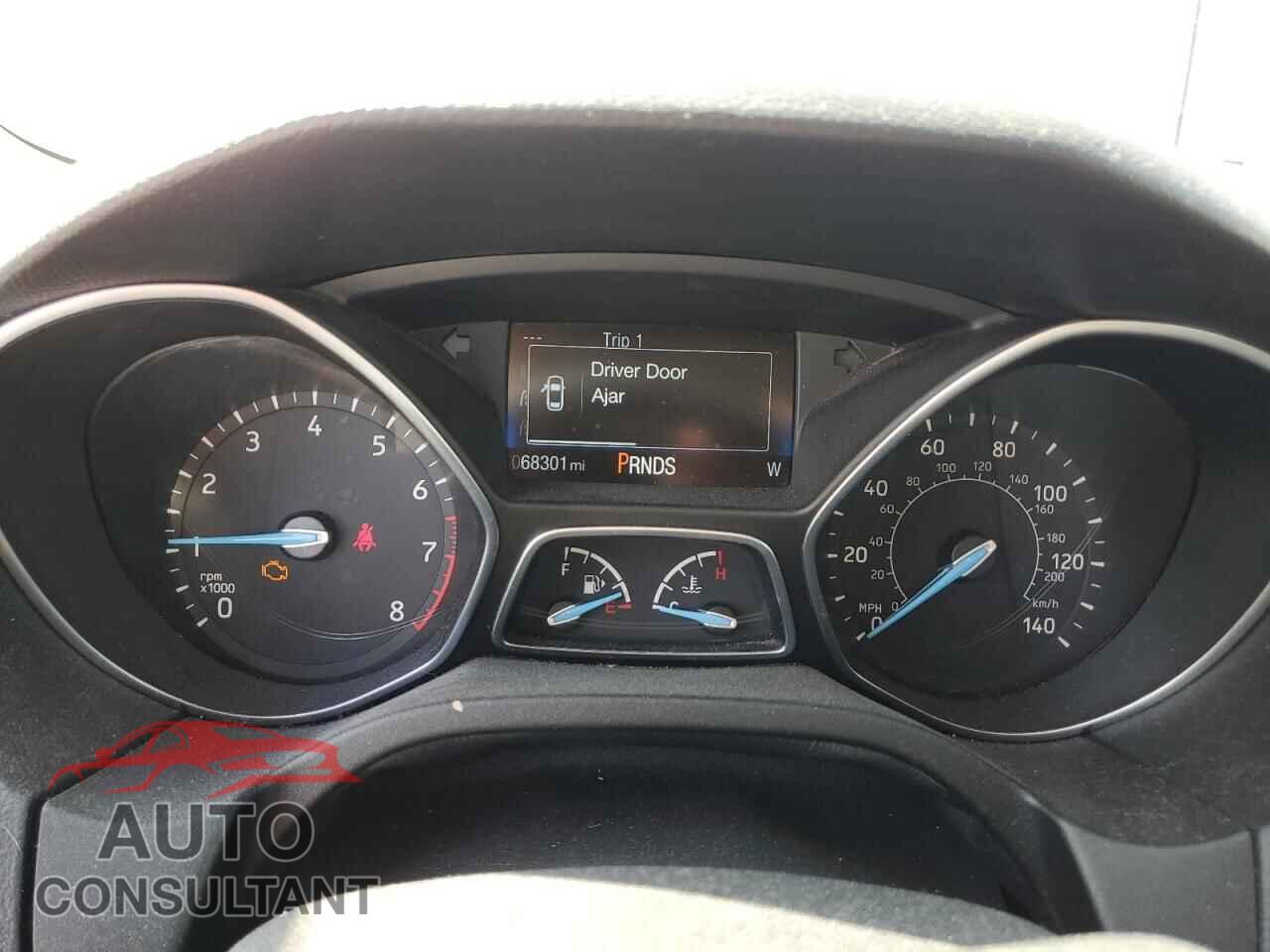 FORD FOCUS 2018 - 1FADP3FE8JL230182