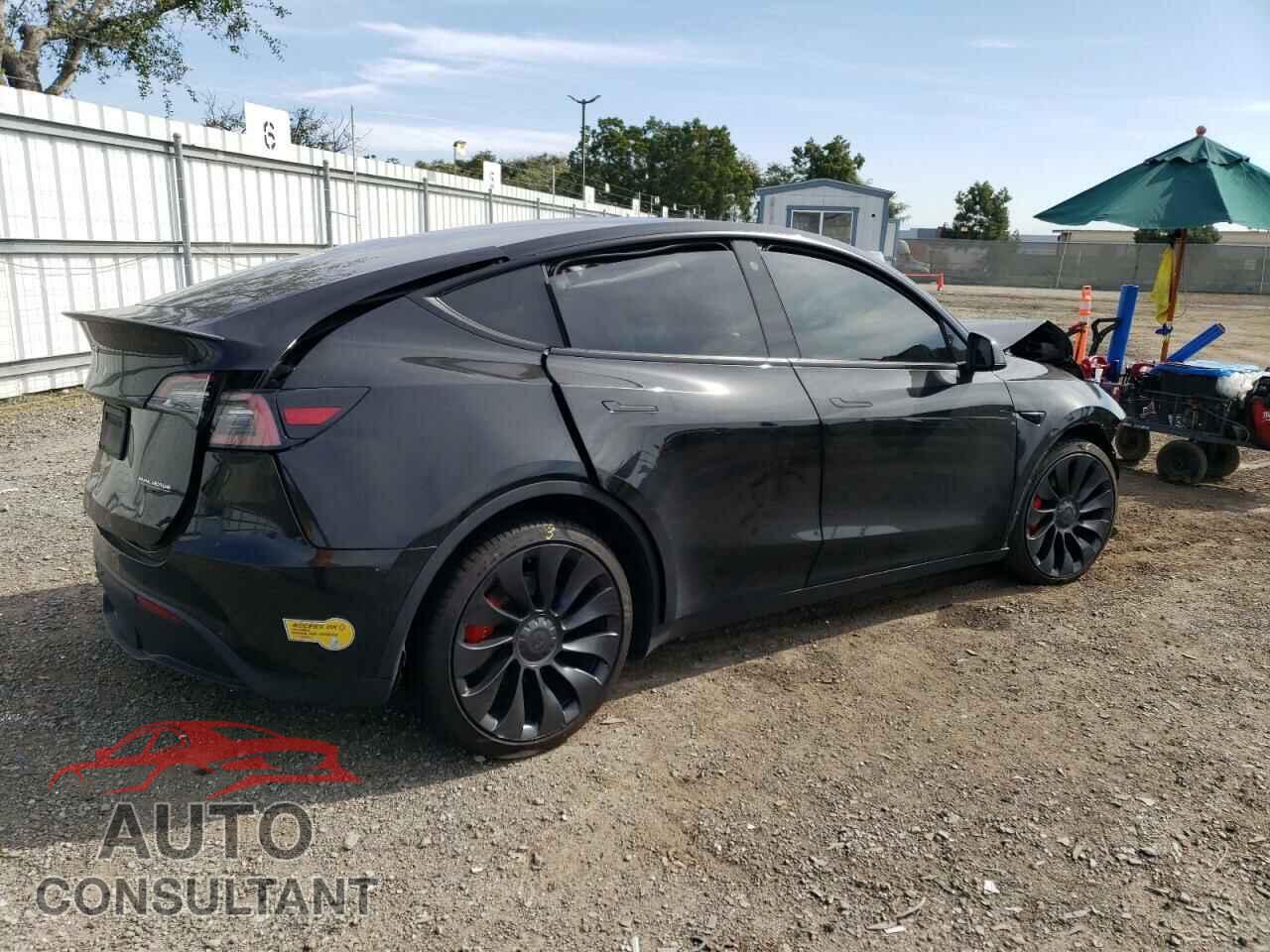 TESLA MODEL Y 2022 - 7SAYGDEF2NF468617