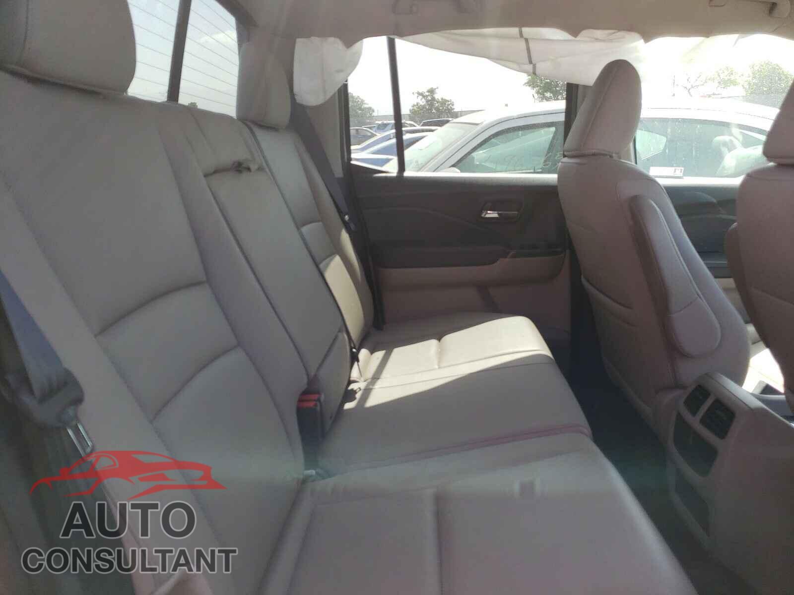 HONDA RIDGELINE 2019 - 5FPYK3F77KB014895
