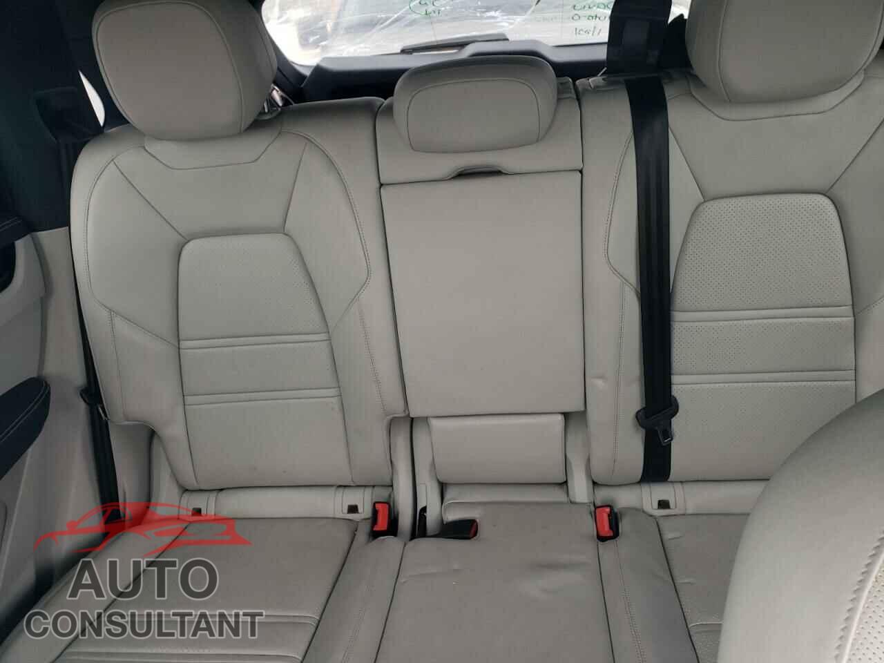 PORSCHE CAYENNE 2019 - WP1AA2AY9KDA05922