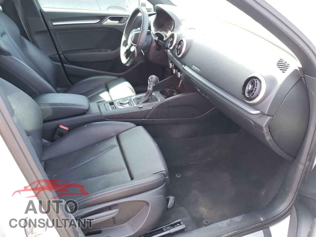 AUDI A3 2020 - WAUBEGFF4LA059448