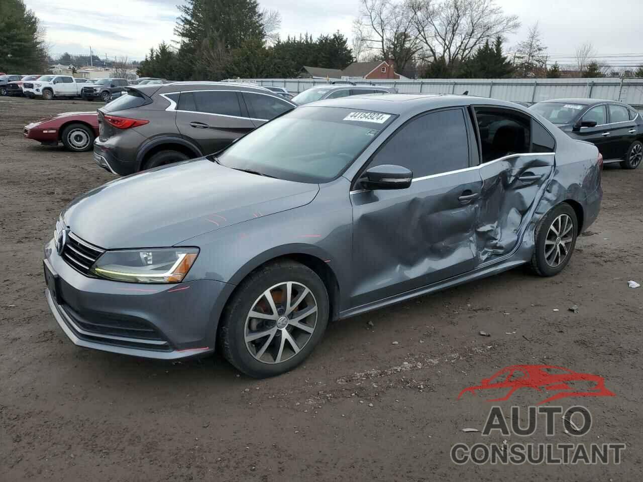 VOLKSWAGEN JETTA 2018 - 3VWDB7AJ0JM258137