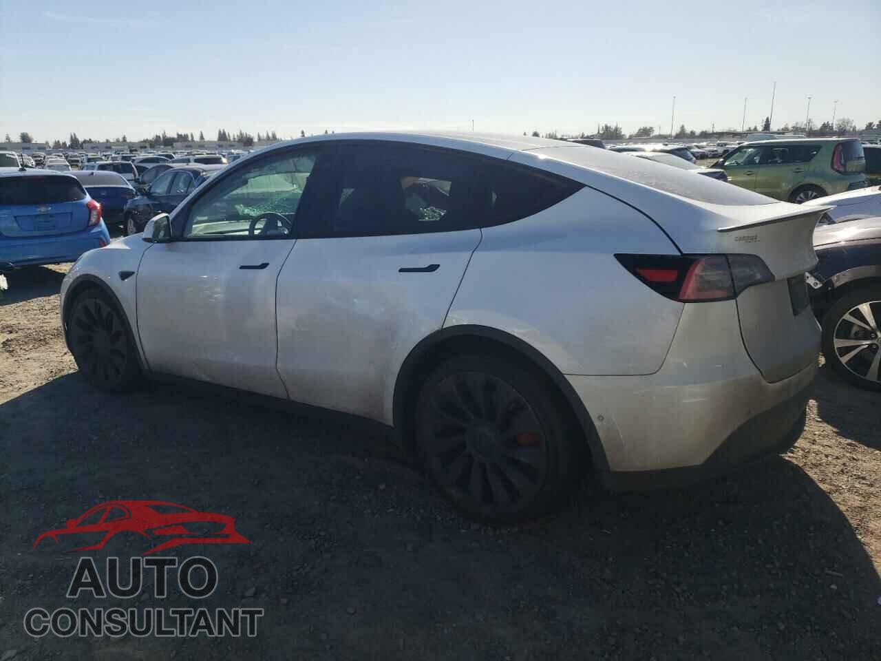 TESLA MODEL Y 2021 - 5YJYGDEF3MF137024