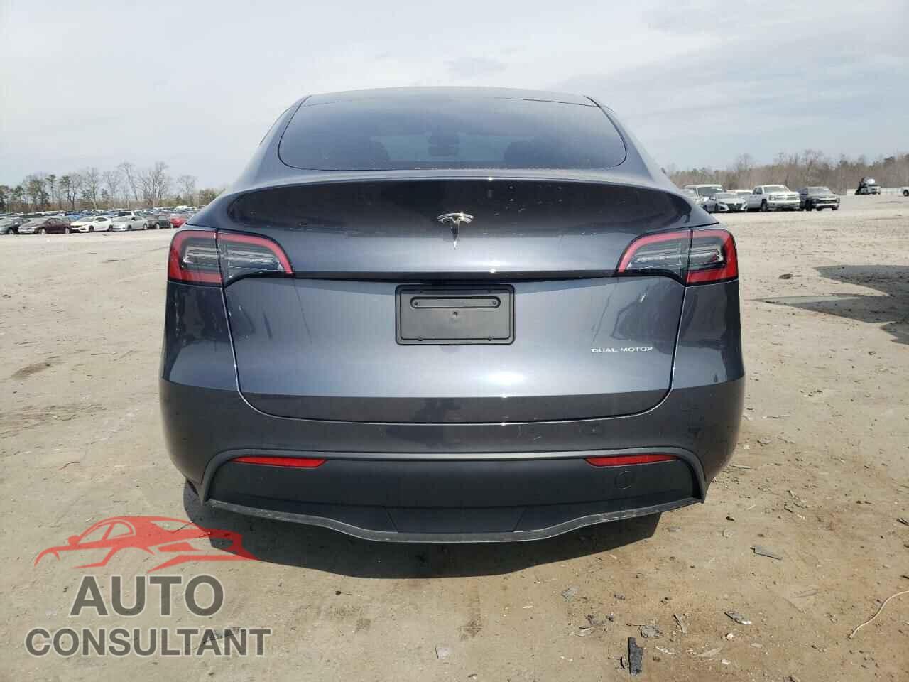 TESLA MODEL Y 2023 - 7SAYGAEE1PF977252