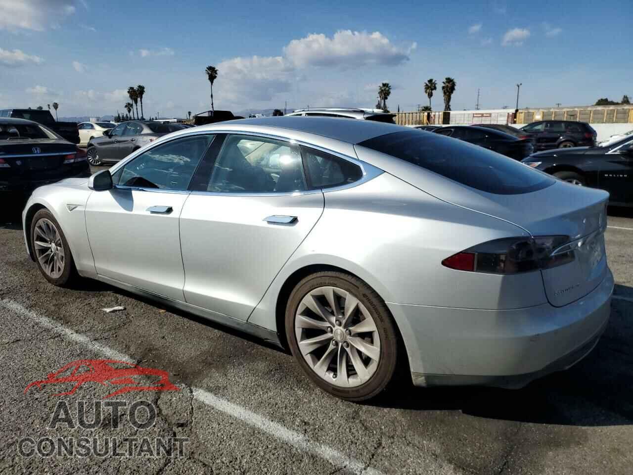 TESLA MODEL S 2013 - 5YJSA1DN2DFP27911