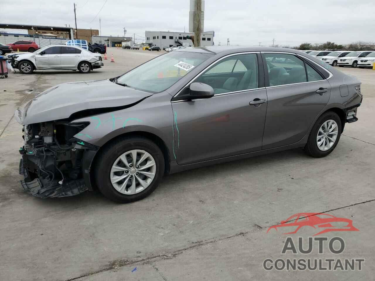 TOYOTA CAMRY 2016 - 4T4BF1FK7GR517841
