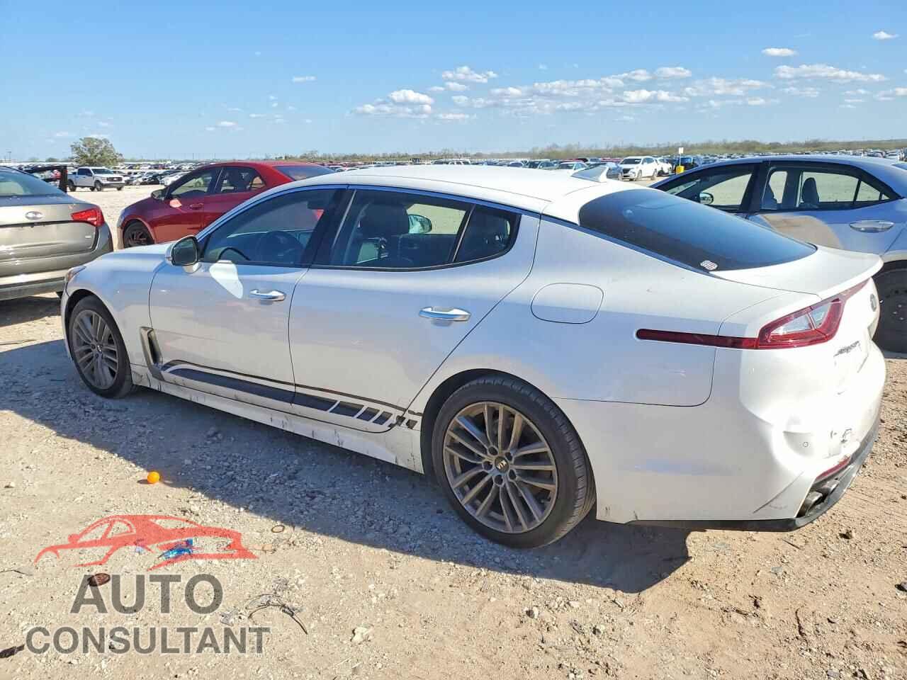 KIA STINGER 2018 - KNAE15LAXJ6034110
