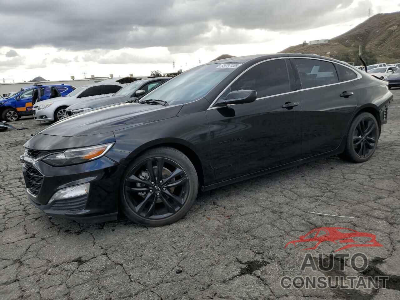 CHEVROLET MALIBU 2021 - 1G1ZD5ST1MF052703