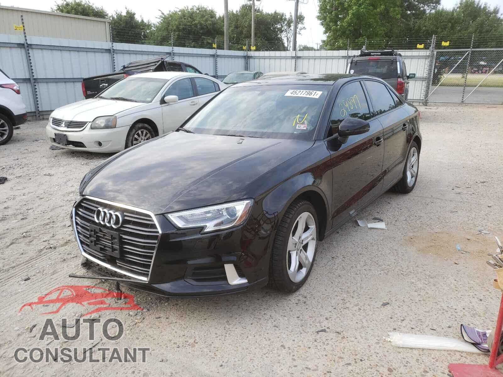 AUDI A3 2017 - WAUAUGFFXH1038545