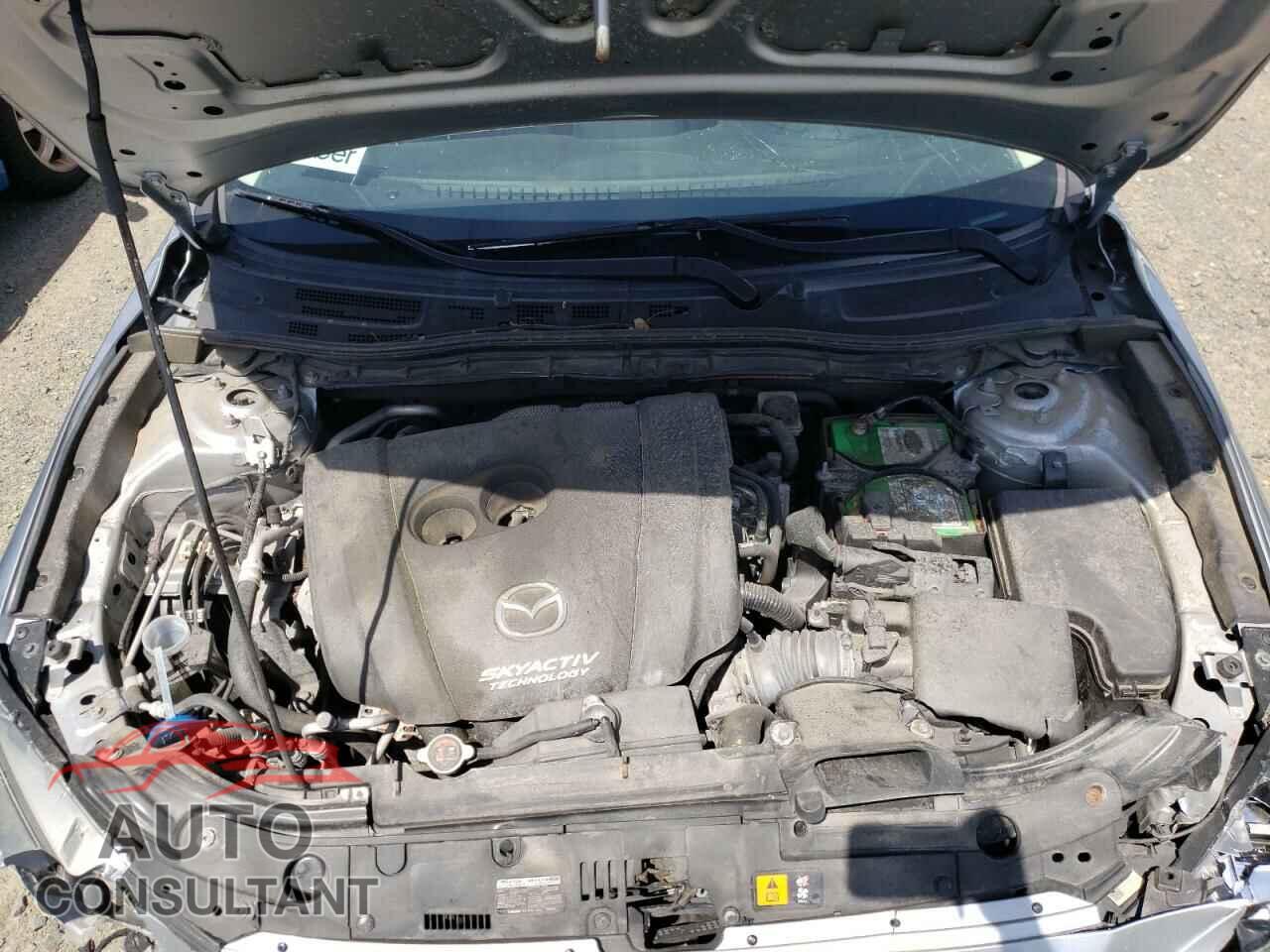 MAZDA 3 2017 - JM1BN1V71H1104394