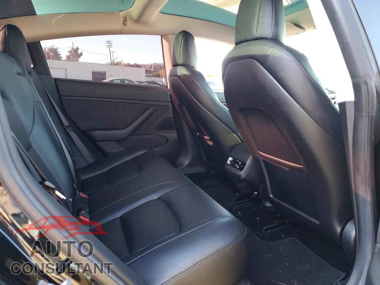 TESLA MODEL 3 2018 - 5YJ3E1EA9JF025441