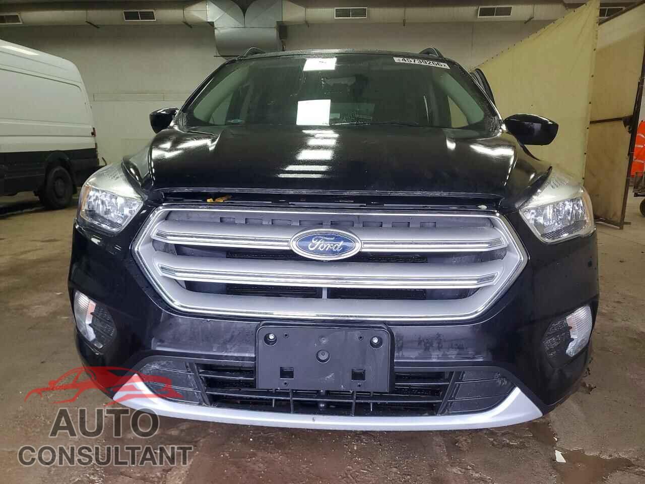 FORD ESCAPE 2018 - 1FMCU0GD6JUD02005