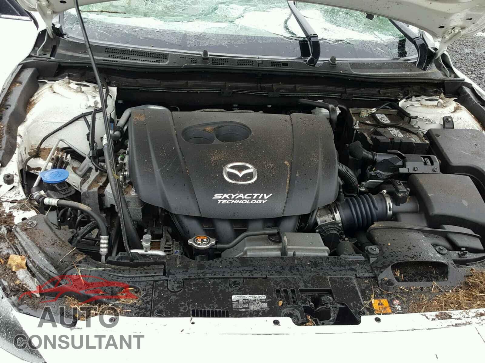 MAZDA 3 2018 - 3MZBN1U78JM174398