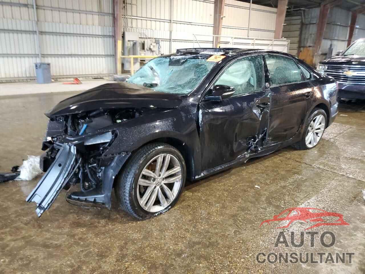 VOLKSWAGEN PASSAT 2019 - 1VWLA7A39KC002405