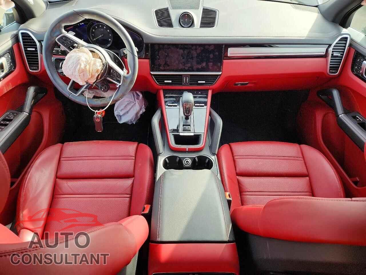 PORSCHE CAYENNE 2023 - WP1AE2AY7PDA12959