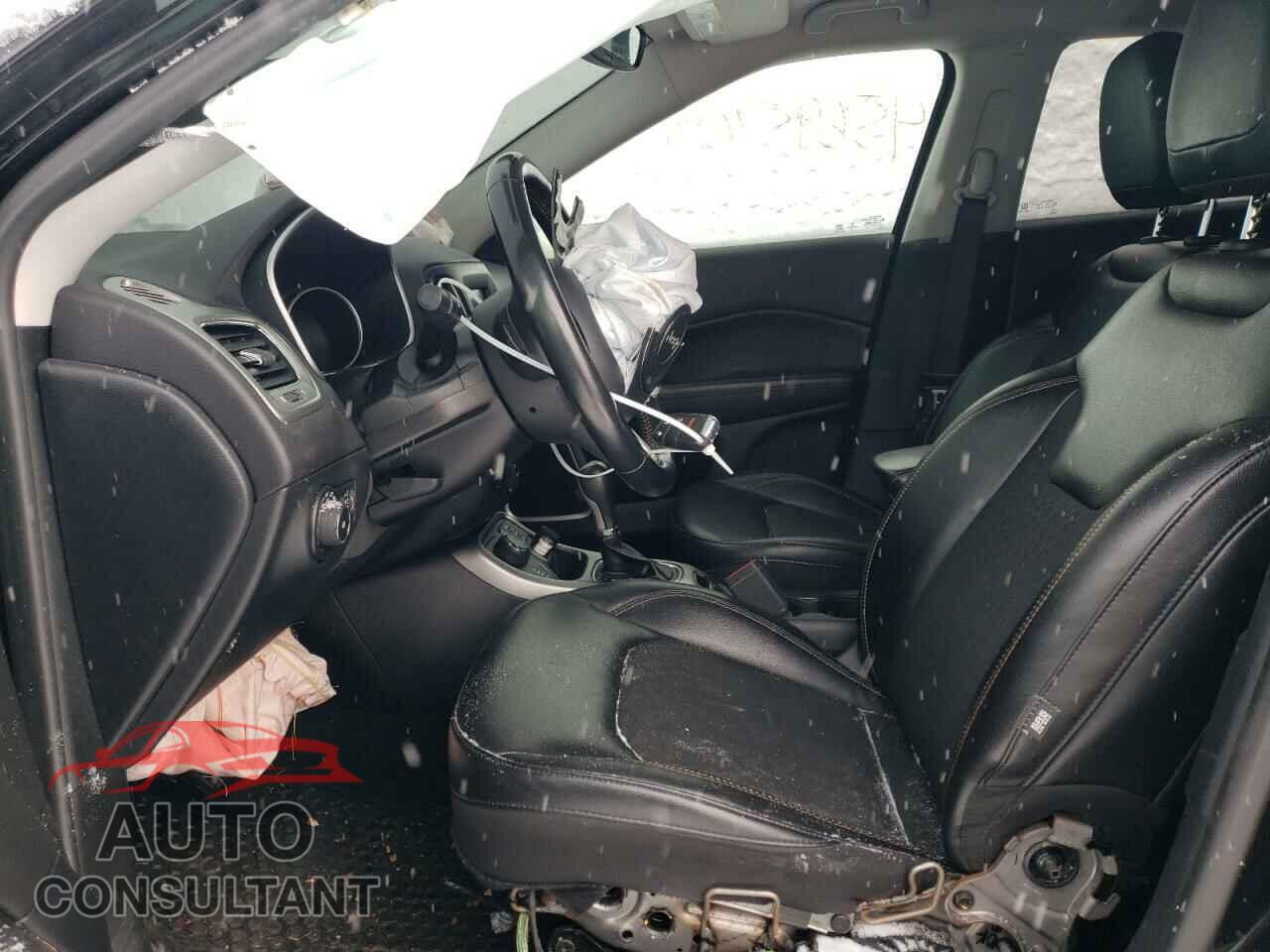 JEEP COMPASS 2018 - 3C4NJDBB0JT455184