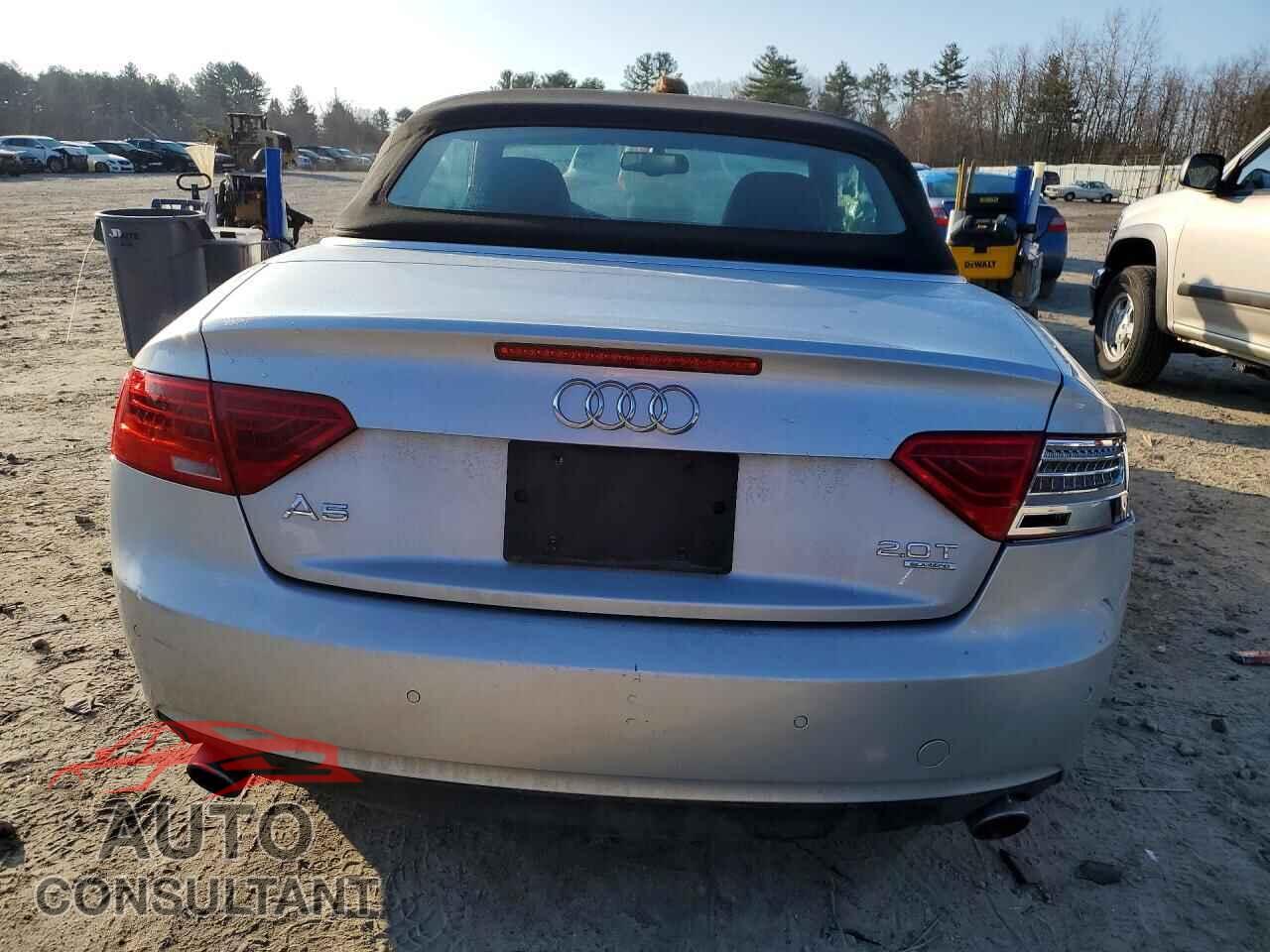 AUDI A5 2013 - WAUVFAFH2DN000918