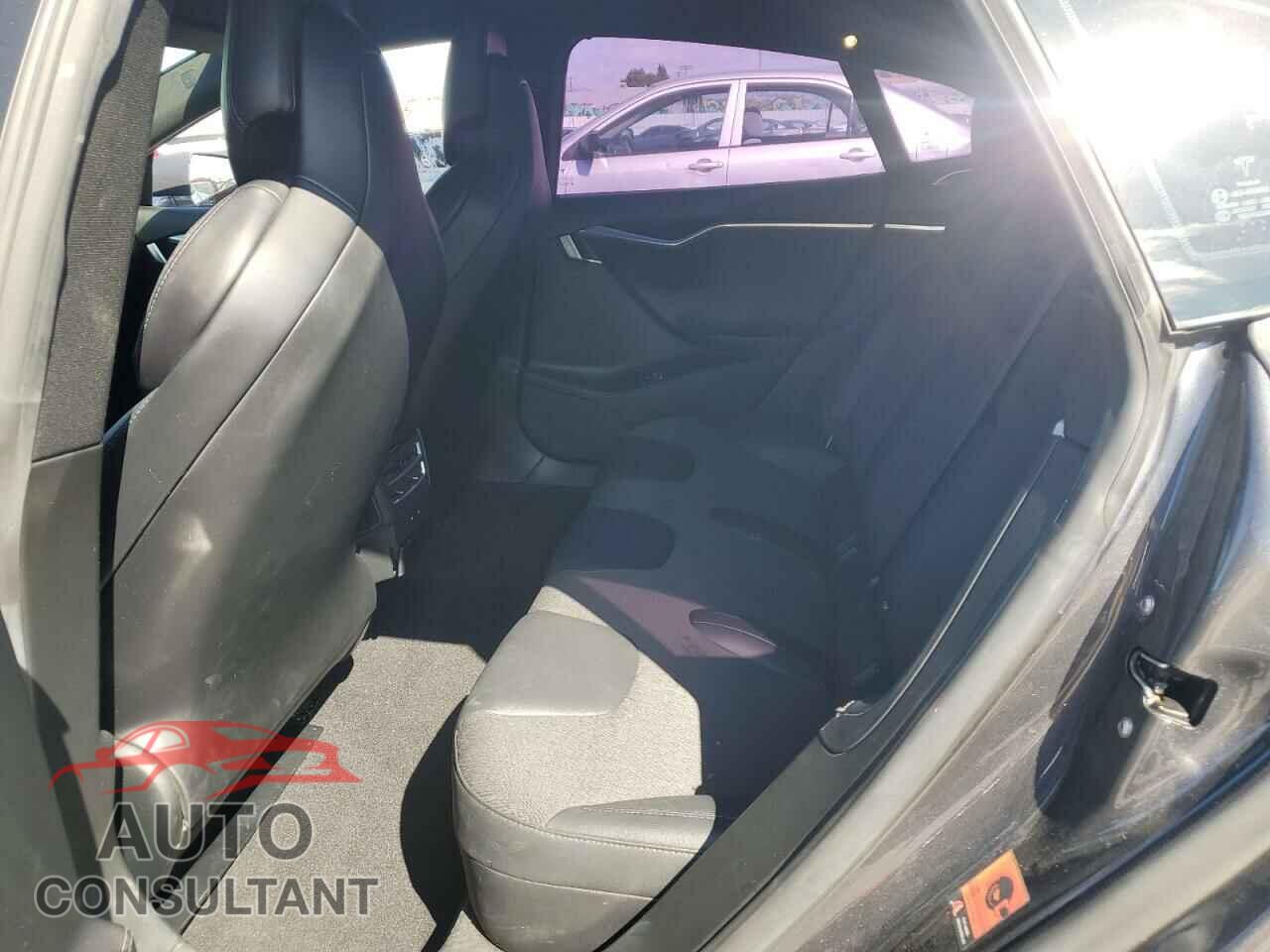 TESLA MODEL S 2017 - 5YJSA1E1XHF203830